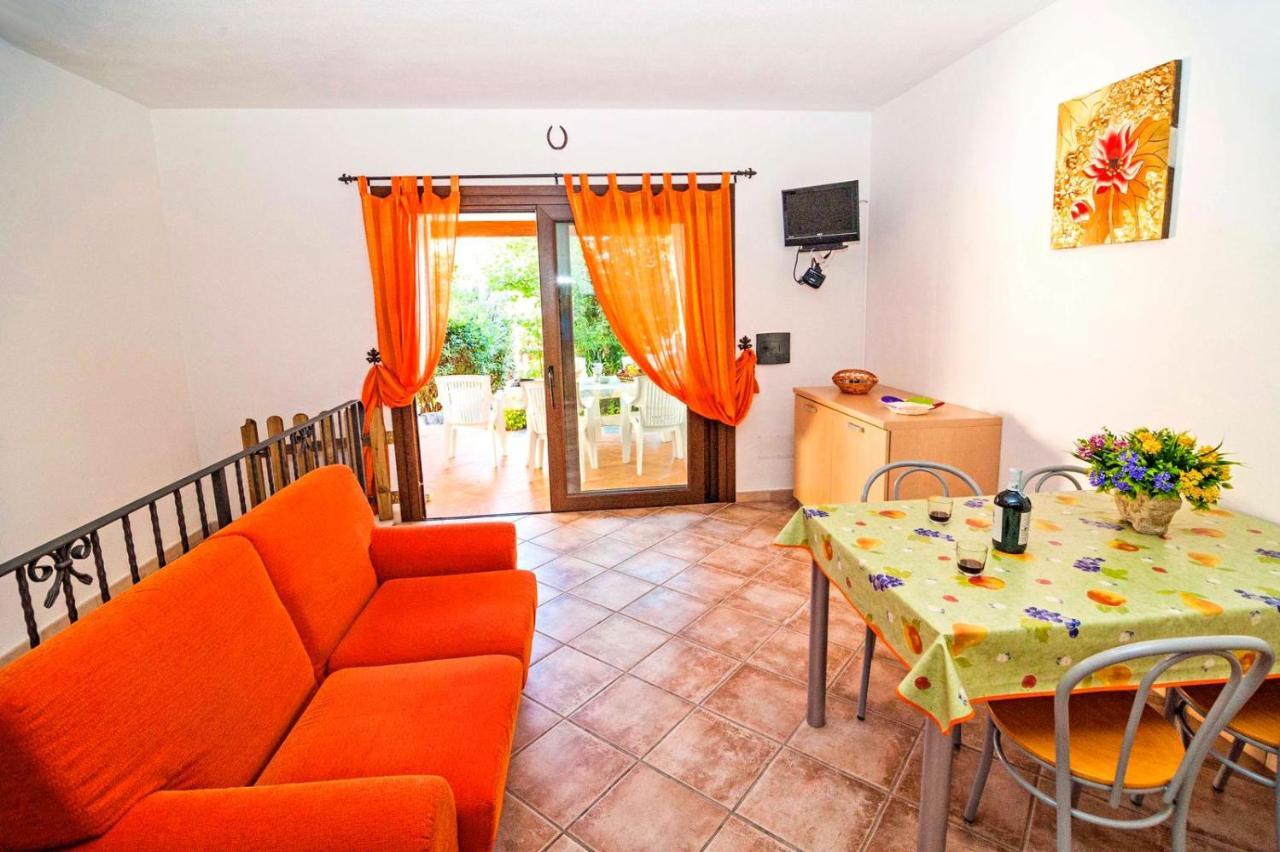Residence Lu Soli Budoni Affitti Екстер'єр фото